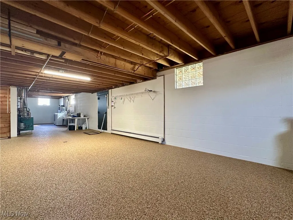 365 Sunset Drive, Brookfield, Ohio,MLS Now Listing ID