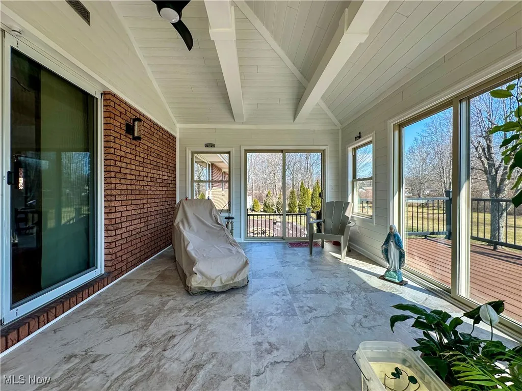 365 Sunset Drive, Brookfield, Ohio,MLS Now Listing ID