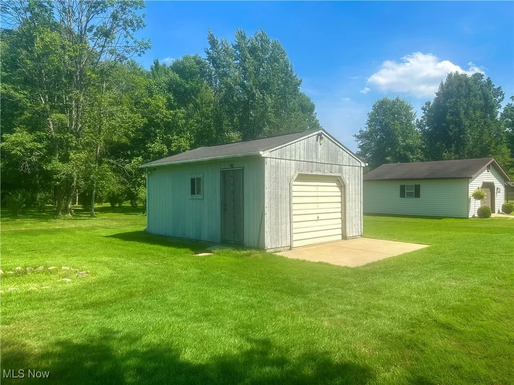 365 Sunset Drive, Brookfield, Ohio,MLS Now Listing ID