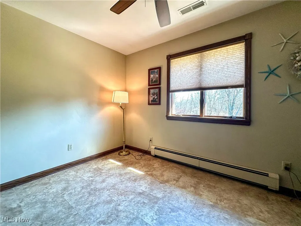 365 Sunset Drive, Brookfield, Ohio,MLS Now Listing ID