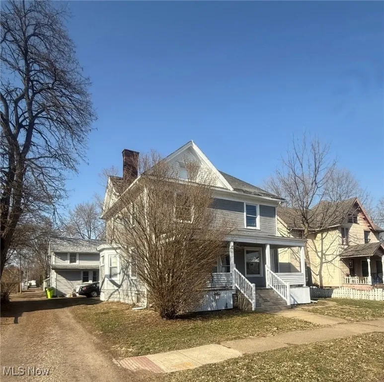 716 Duplex