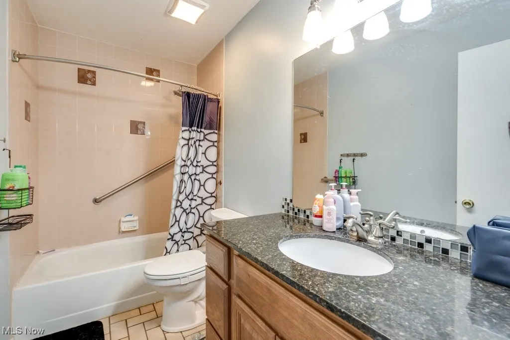 7031 Woodthrush Drive, Concord, Ohio,MLS Now Listing ID