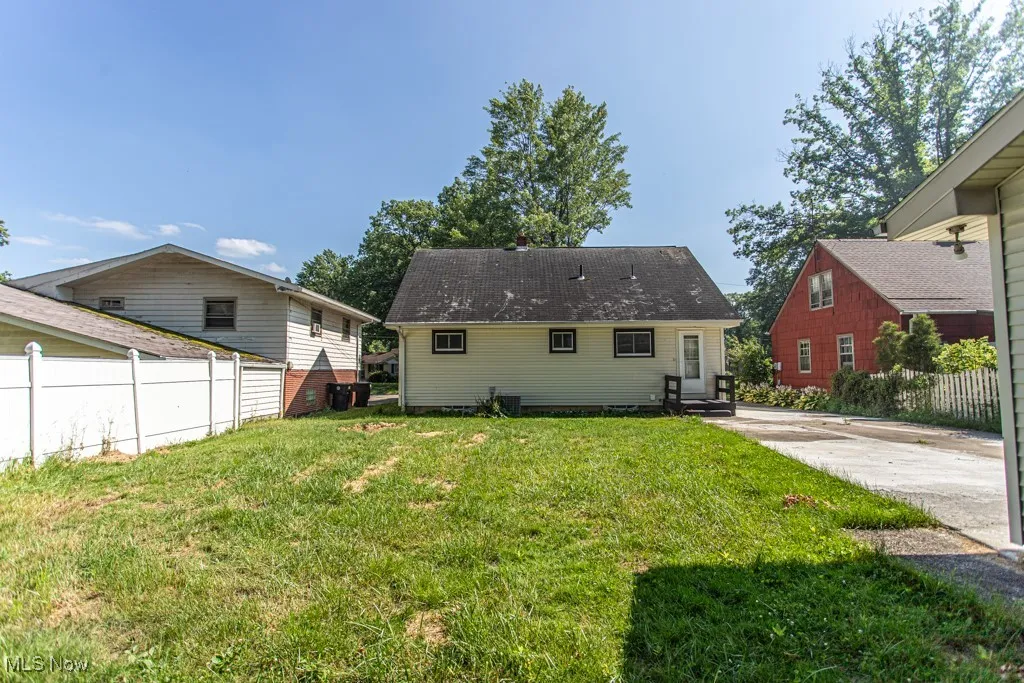 1736 Westwood Drive, Warren, Ohio,MLS Now Listing ID