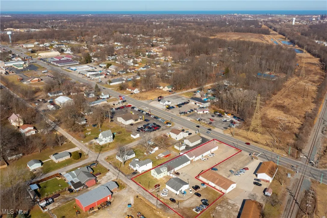 Birds eye view of property