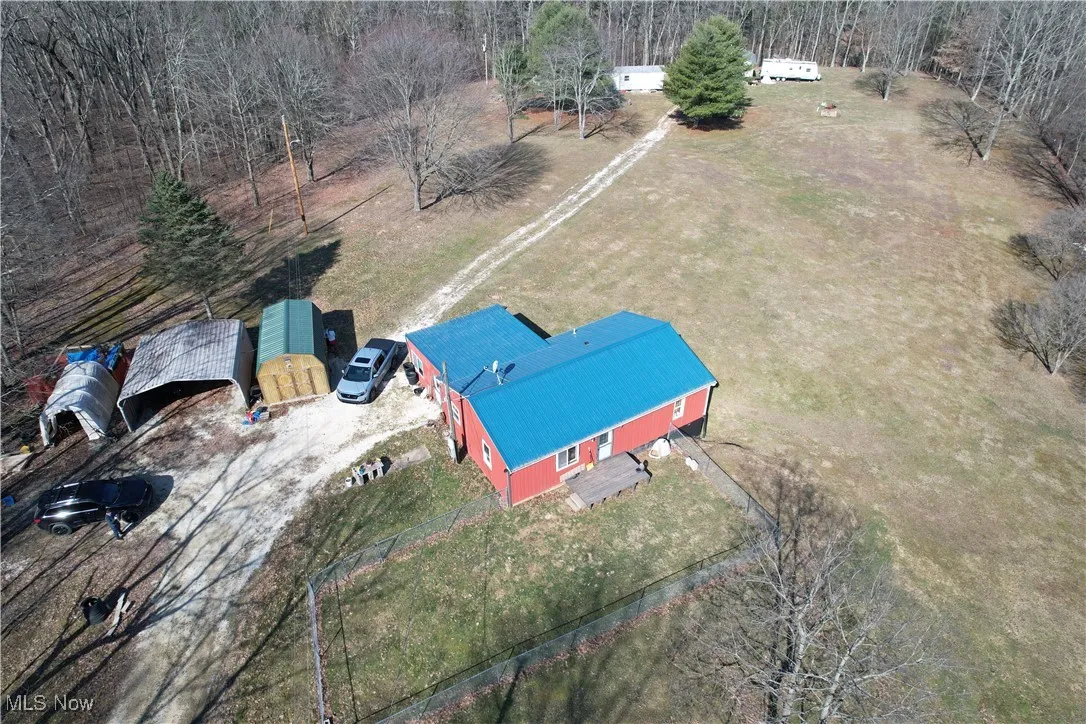 Birds eye view of property
