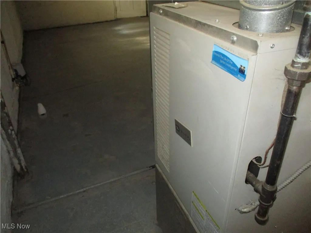 Utilities featuring heating unit
