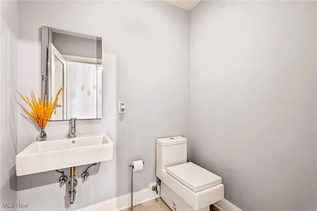 1/2 bath