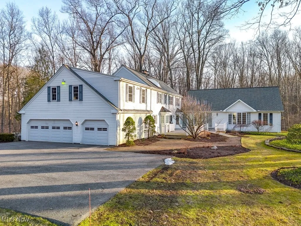 20 Stonecreek Drive, Chagrin Falls, Ohio,MLS Now Listing ID