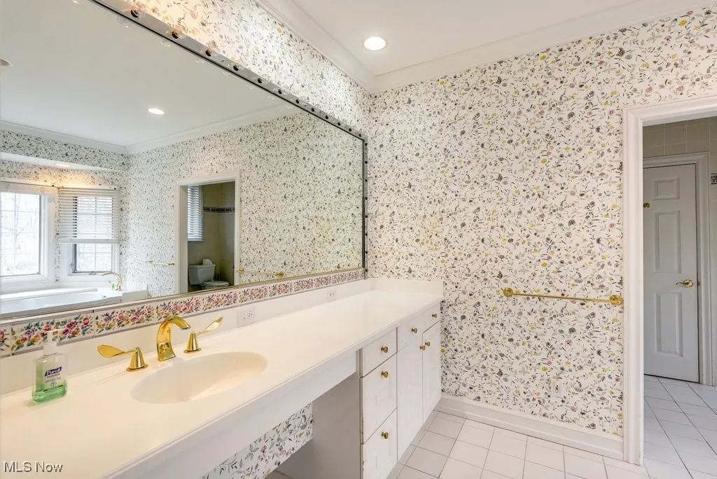 20 Stonecreek Drive, Chagrin Falls, Ohio,MLS Now Listing ID