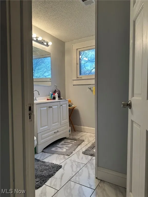 174 Colony Crescent, Akron, Ohio,MLS Now Listing ID