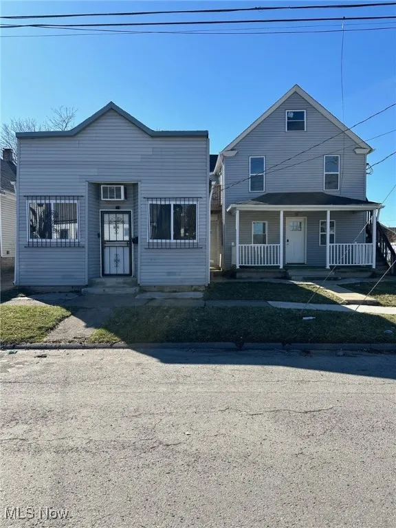 View of front of house with a porch