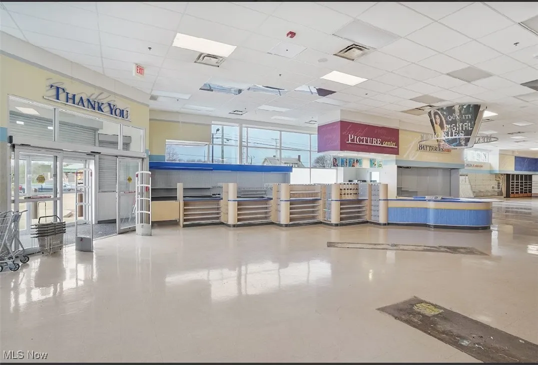 Lobby with visible vents