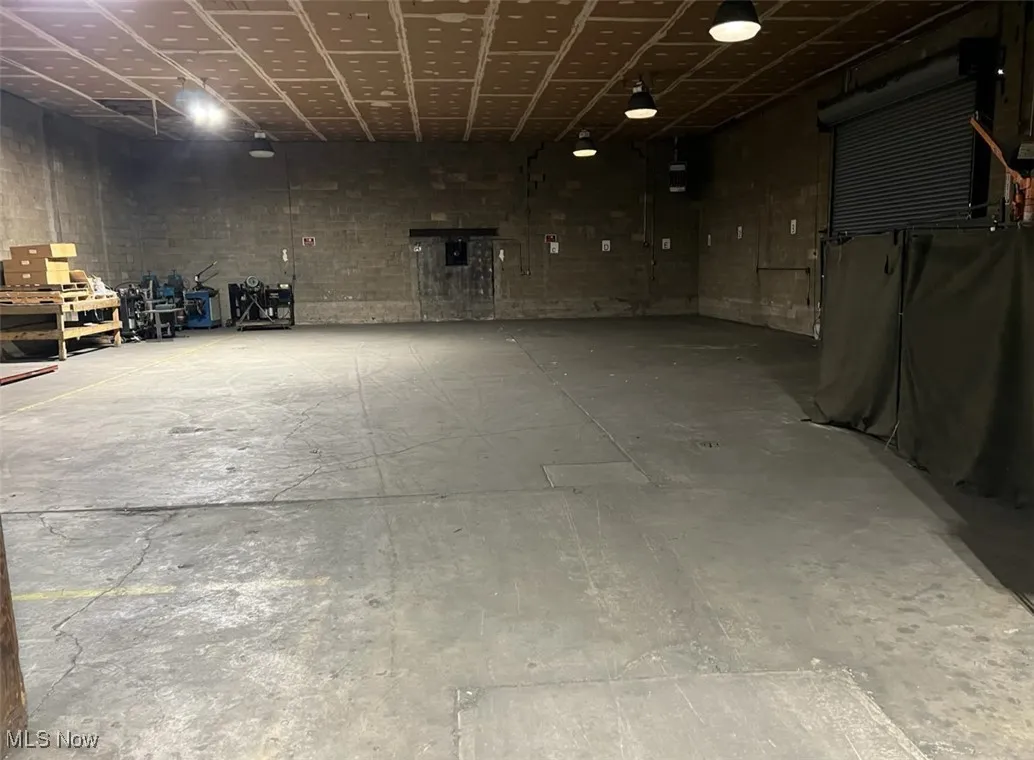 View of 10,000 sqft building
