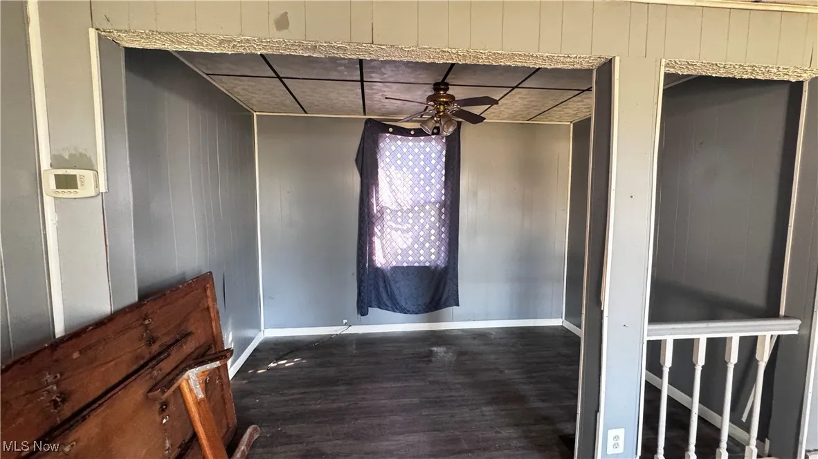 dinning room f