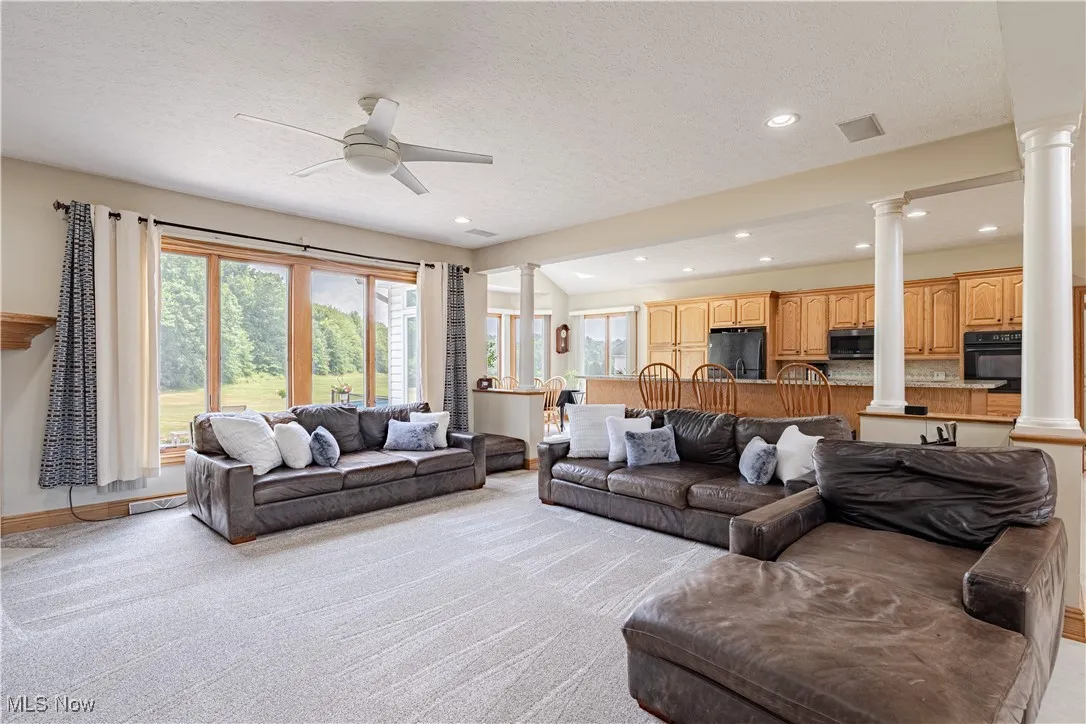 9006 Walkers Lane, Kirtland, Ohio 44094,MLS Now Listing ID