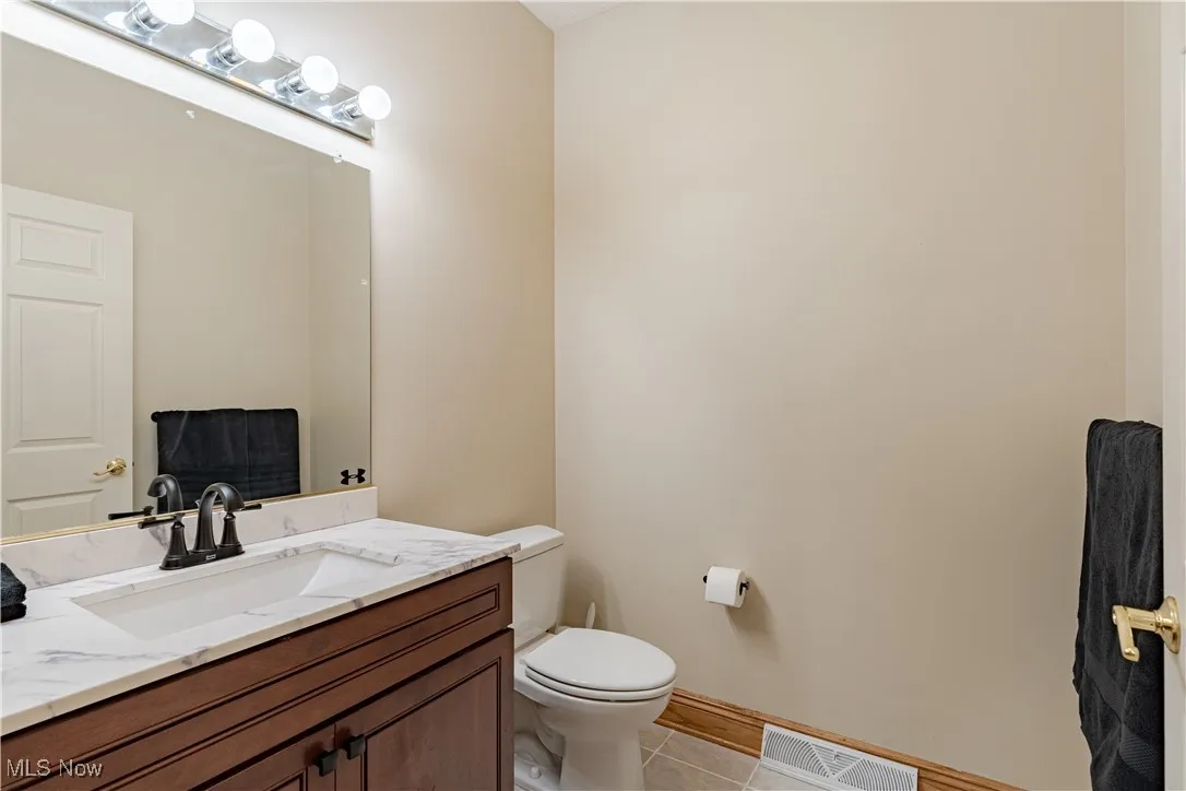 9006 Walkers Lane, Kirtland, Ohio 44094,MLS Now Listing ID
