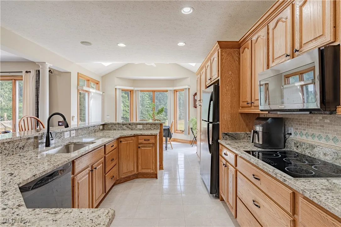 9006 Walkers Lane, Kirtland, Ohio 44094,MLS Now Listing ID
