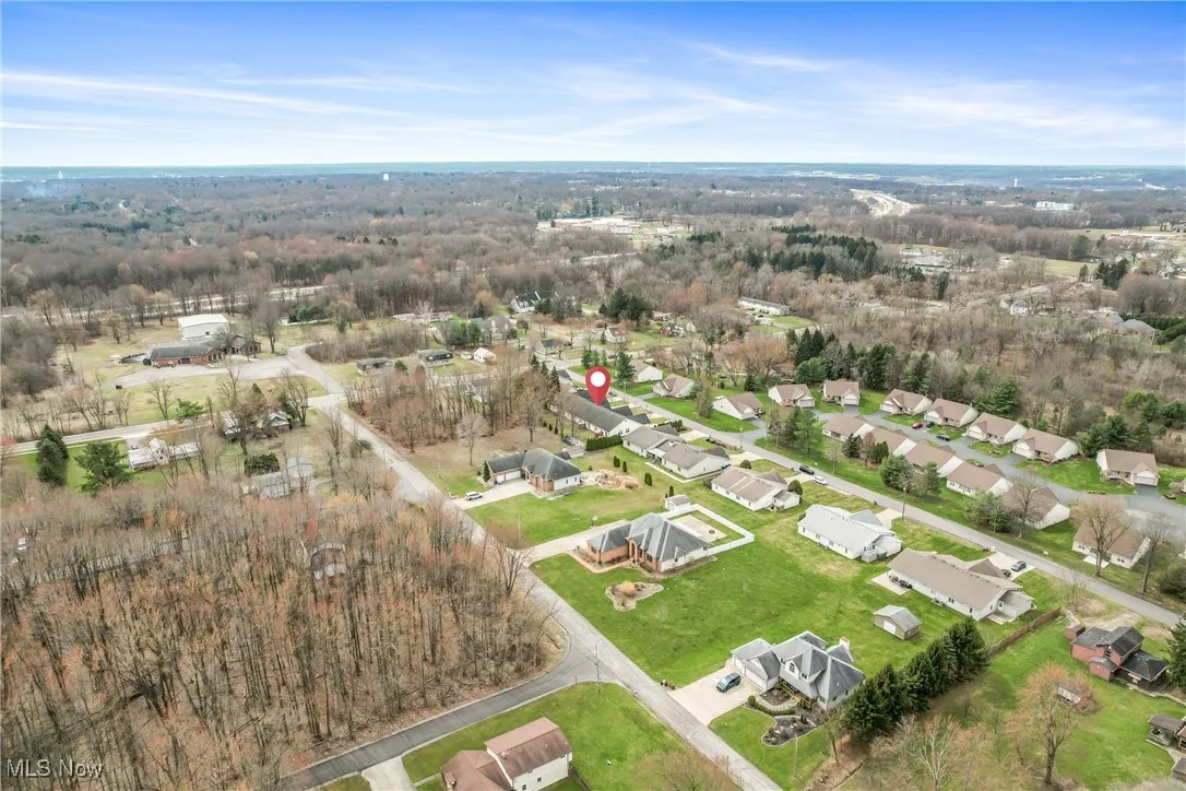 Bird's eye view with a residential view