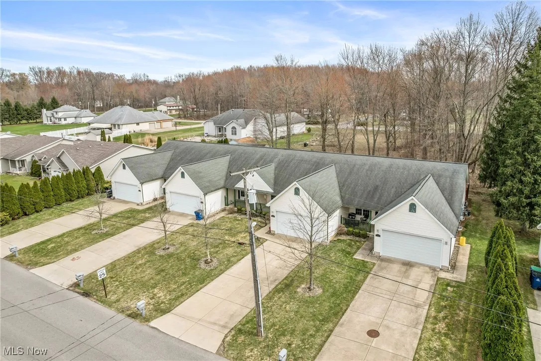 Bird's eye view with a residential view