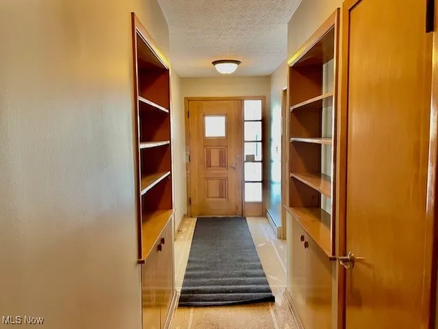 View of front door/foyer