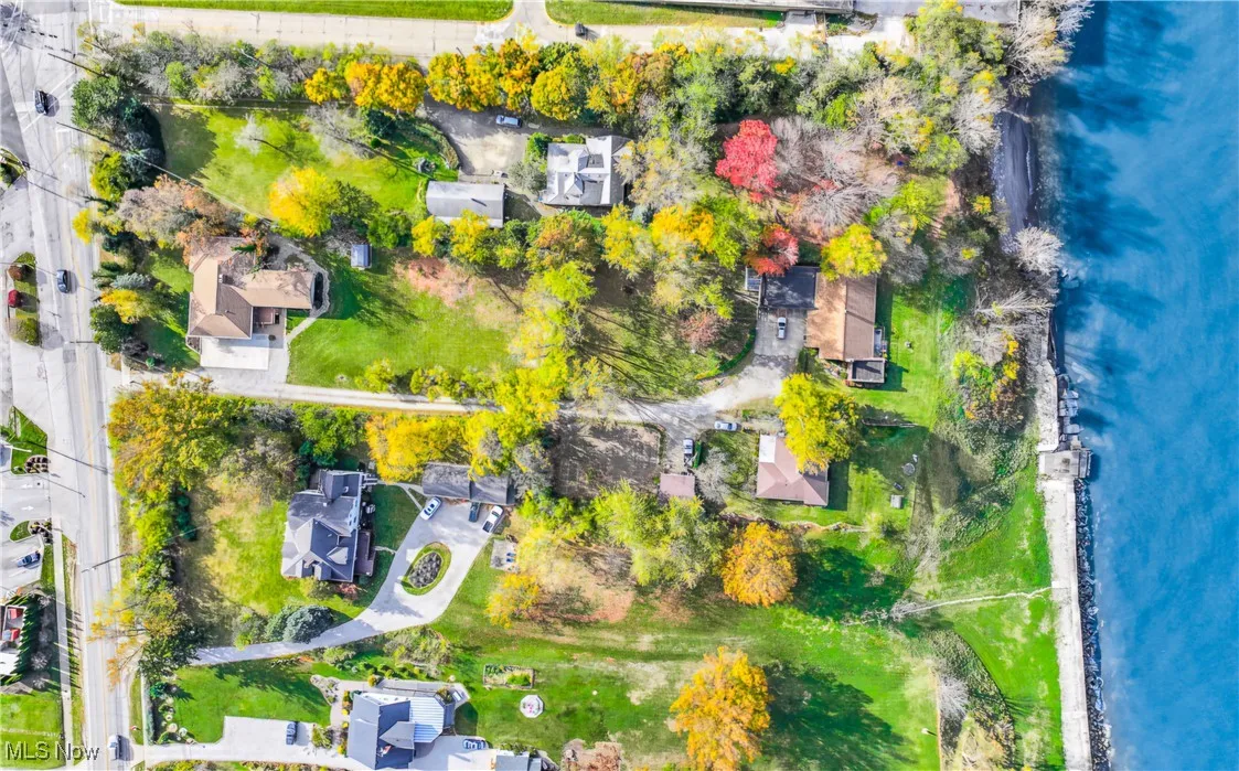 North Side of Lake Shore with stunning Lake Erie view!