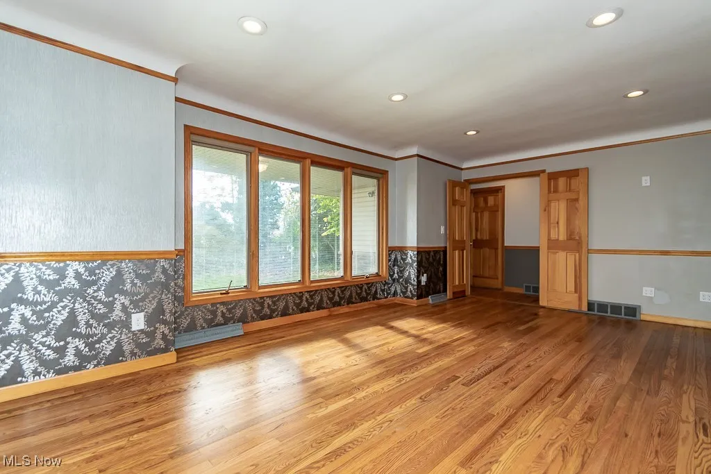 31021 Lake Shore Boulevard, Willowick, Ohio 44095,MLS Now Listing ID