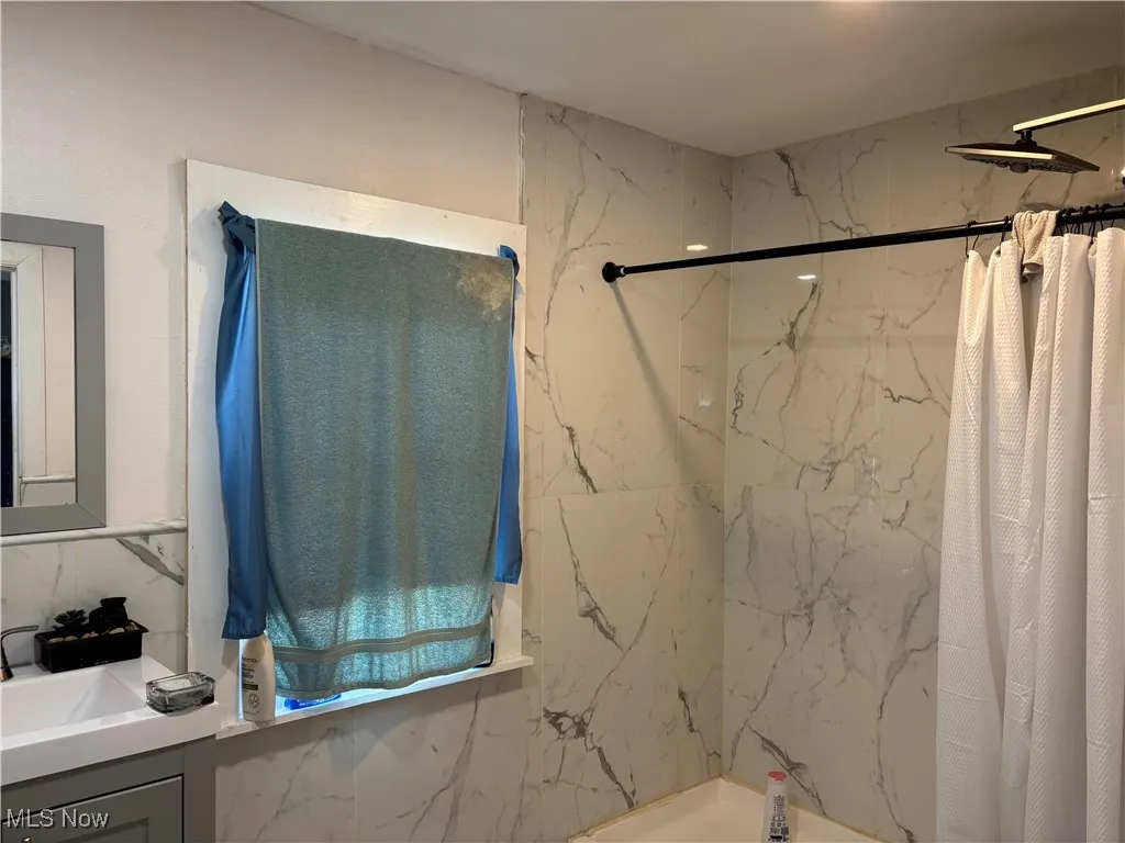 4099 E 56th Street, Cleveland, Ohio 44105,MLS Now Listing ID