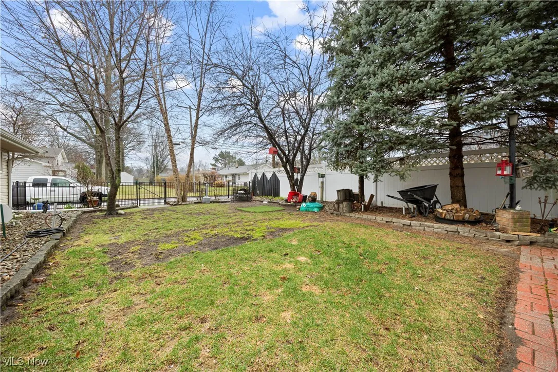 178 Beachwood Avenue, Avon Lake, Ohio,MLS Now Listing ID