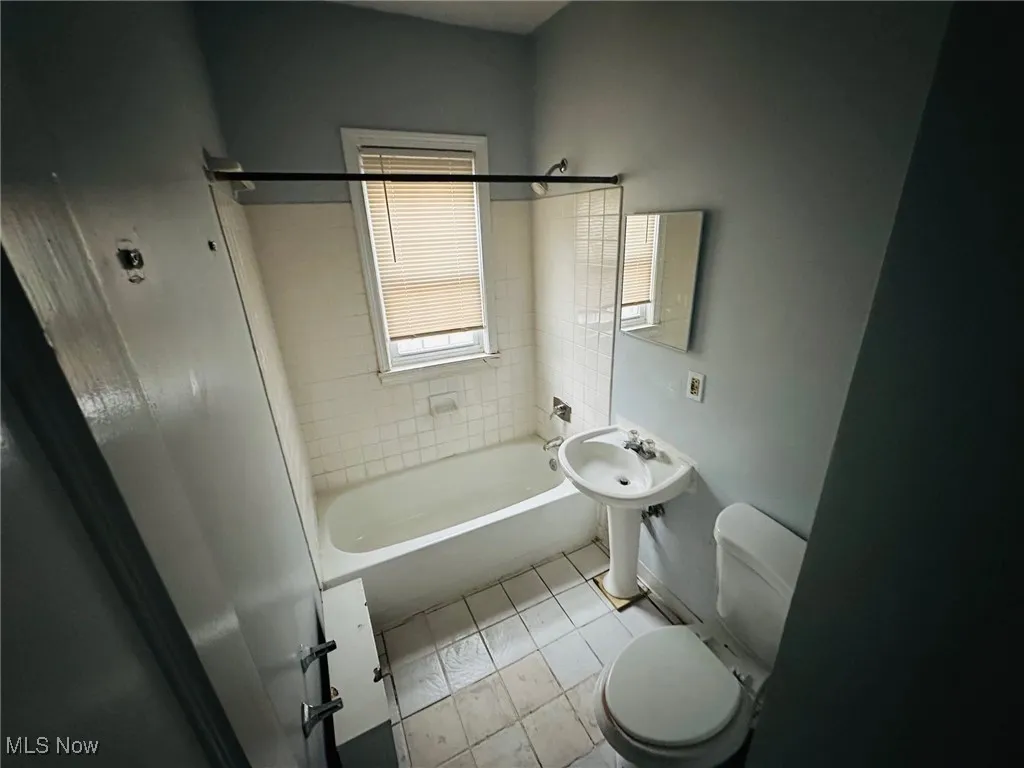 15610 Van Aken Boulevard # 4, Shaker Heights, Ohio,MLS Now Listing ID