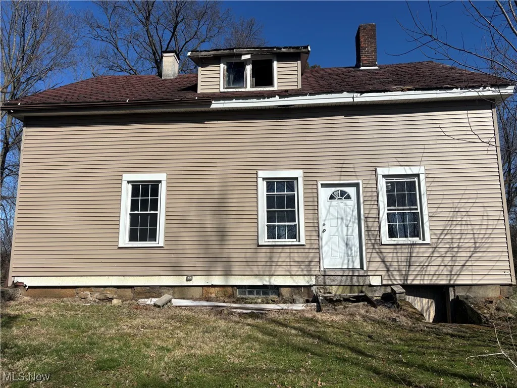 View of back of home