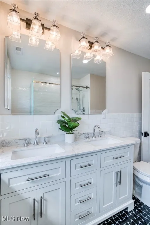 3003 Lincoln Boulevard, Cleveland Heights, Ohio,MLS Now Listing ID