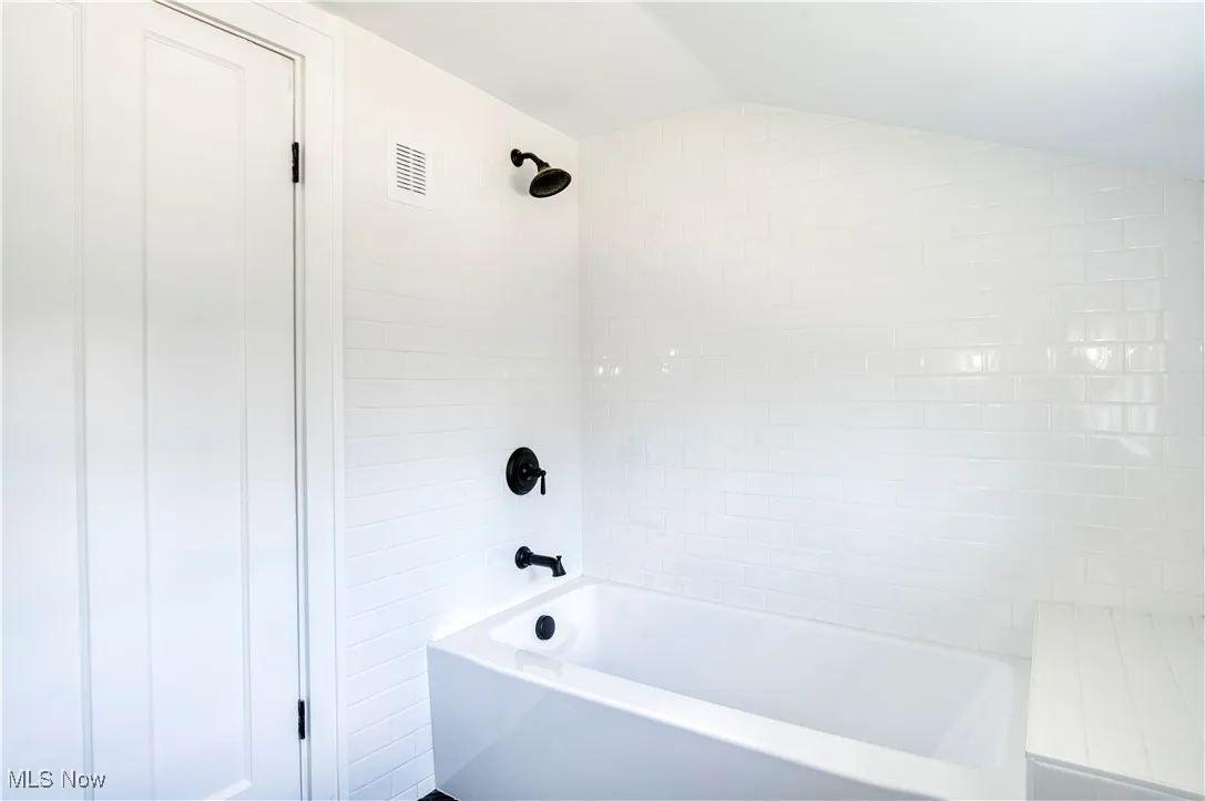3003 Lincoln Boulevard, Cleveland Heights, Ohio,MLS Now Listing ID
