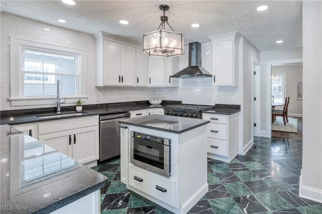 3003 Lincoln Boulevard, Cleveland Heights, Ohio,MLS Now Listing ID