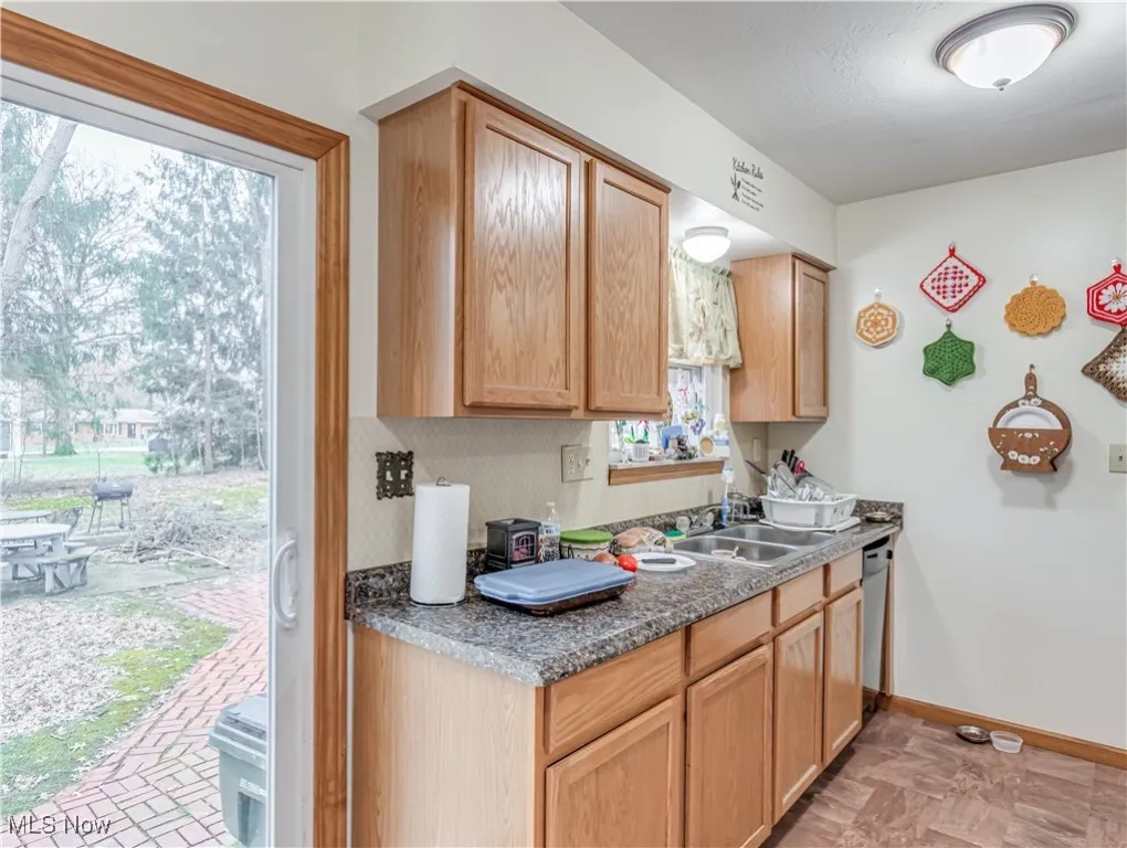 3811 kitchen