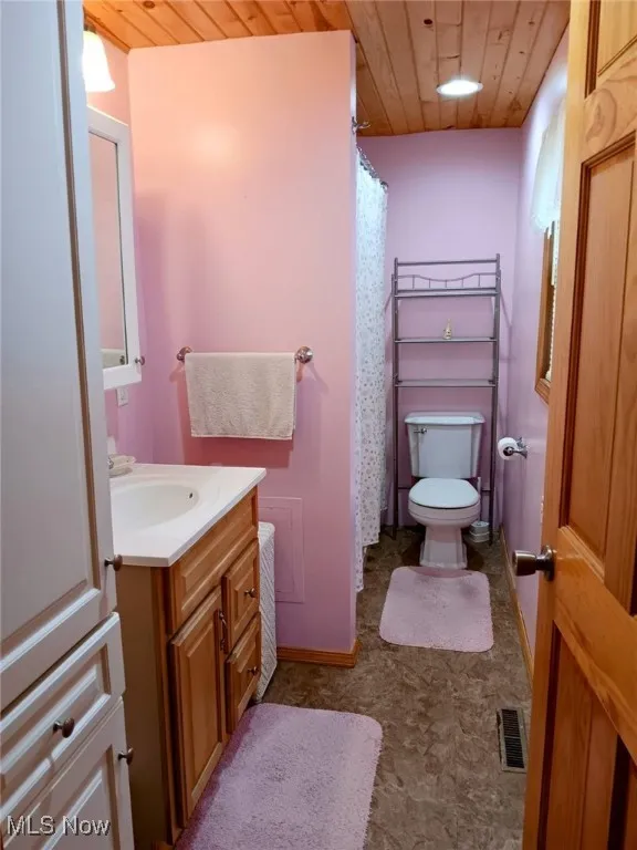 Full bathroom on the main floor
