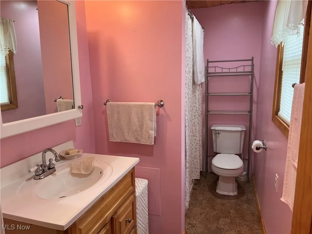 Full Bath on Main Floor