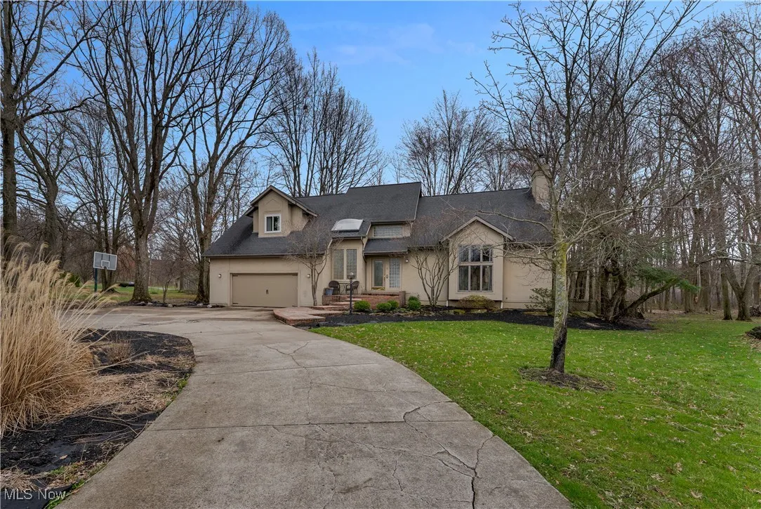 5755 Logan Arms Drive, Girard, Ohio,MLS Now Listing ID