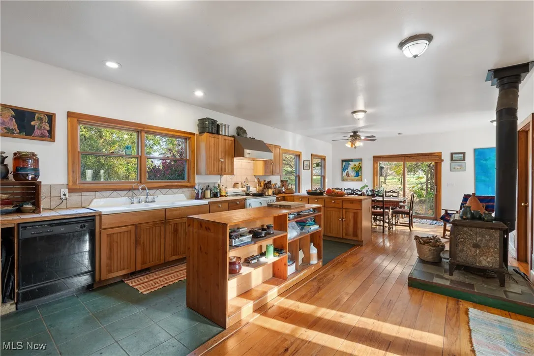 2289 N Reedsburg Road, Wooster, Ohio,MLS Now Listing ID