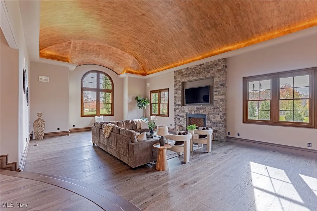 7237 Brycewood Circle, North Canton, Ohio,MLS Now Listing ID