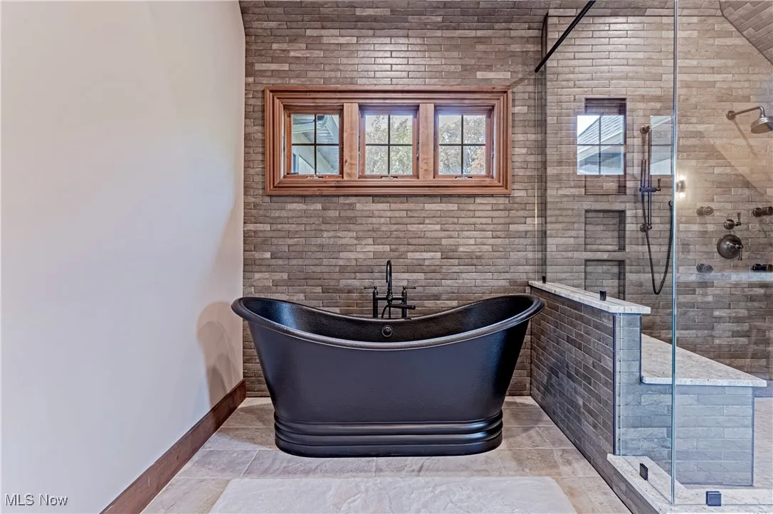 7237 Brycewood Circle, North Canton, Ohio,MLS Now Listing ID