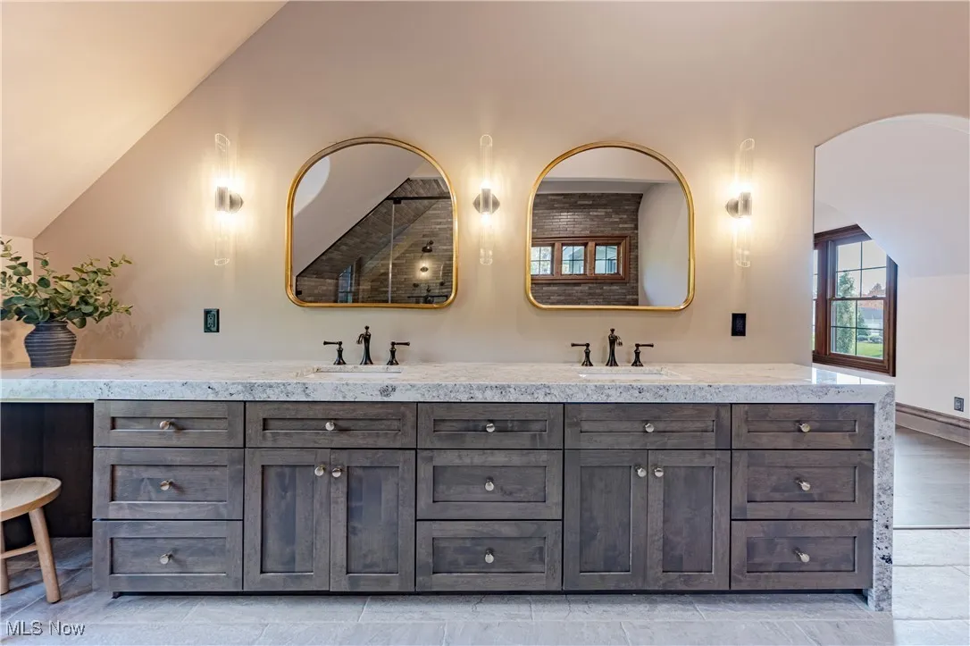 7237 Brycewood Circle, North Canton, Ohio,MLS Now Listing ID