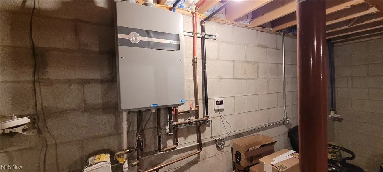 Hot water Tank