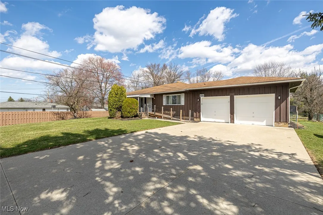 7997 Wesley Drive, Strongsville, Ohio 44136,MLS Now Listing ID