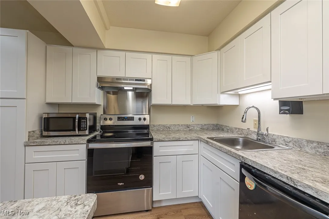 7997 Wesley Drive, Strongsville, Ohio 44136,MLS Now Listing ID