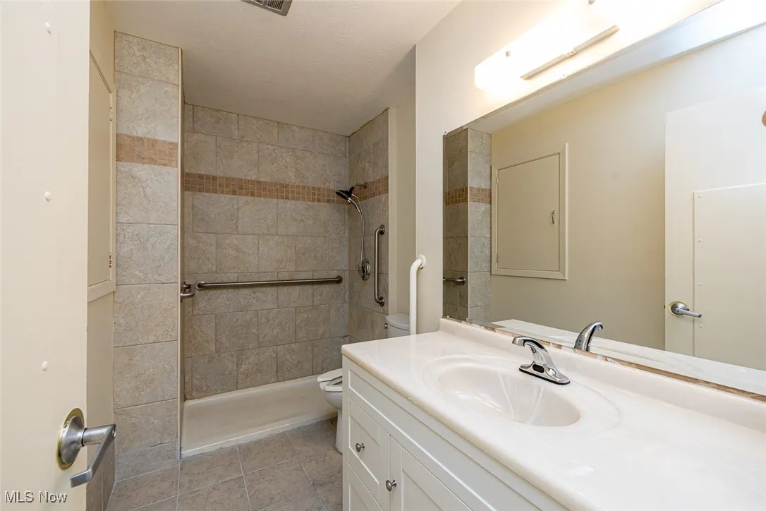 7997 Wesley Drive, Strongsville, Ohio 44136,MLS Now Listing ID