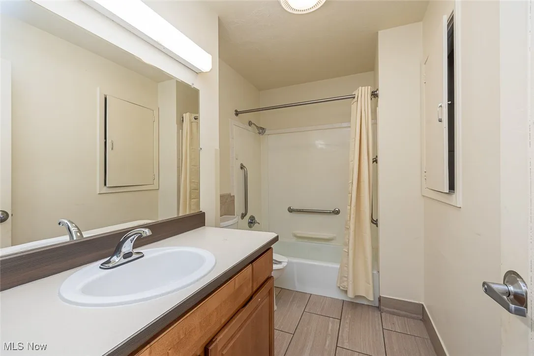 7997 Wesley Drive, Strongsville, Ohio 44136,MLS Now Listing ID