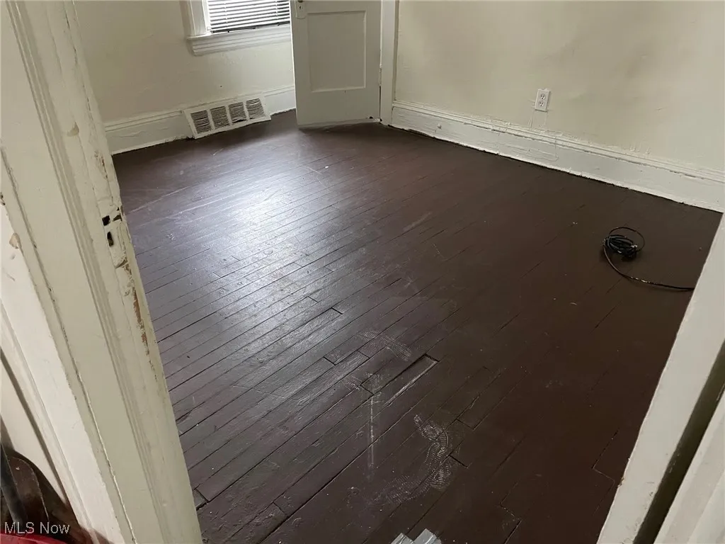 Down Unit bedroom 1