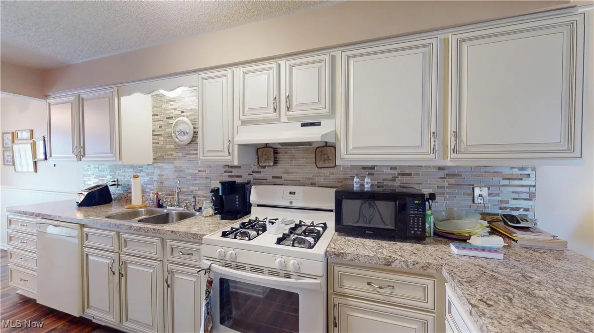 7345 West Boulevard # D, Boardman, Ohio,MLS Now Listing ID