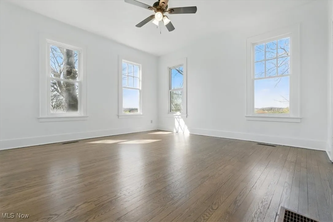 217 E 9th Street, Williamstown, West Virginia,MLS Now Listing ID
