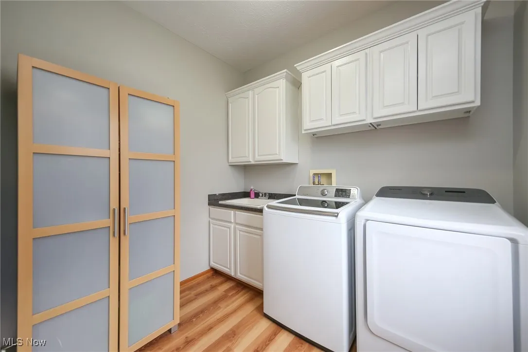 13863 CARTWRIGHT Parkway, Strongsville, Ohio,MLS Now Listing ID